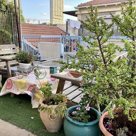 Neve Tzedek Original Style Apartments Тель-Авив Экстерьер фото