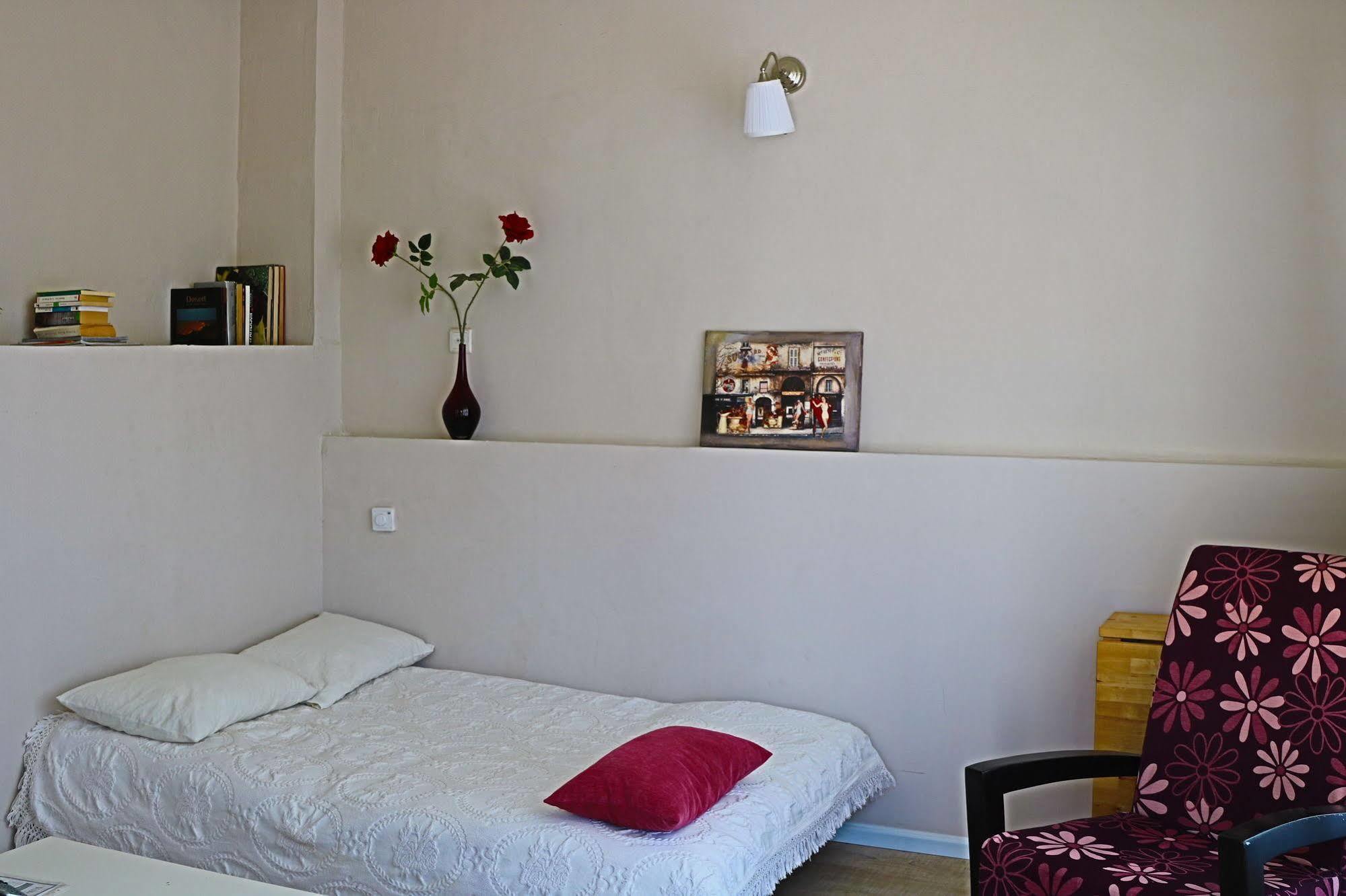 Neve Tzedek Original Style Apartments Тель-Авив Экстерьер фото