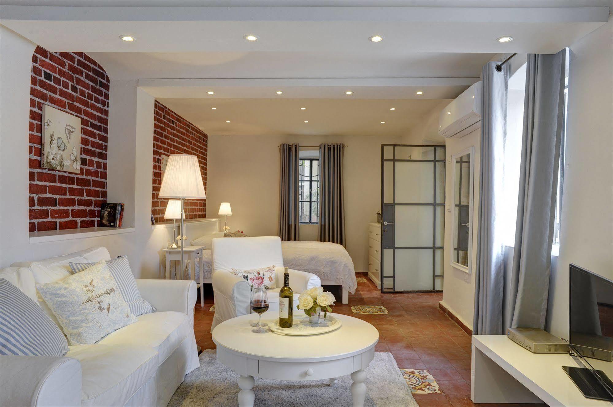 Neve Tzedek Original Style Apartments Тель-Авив Экстерьер фото